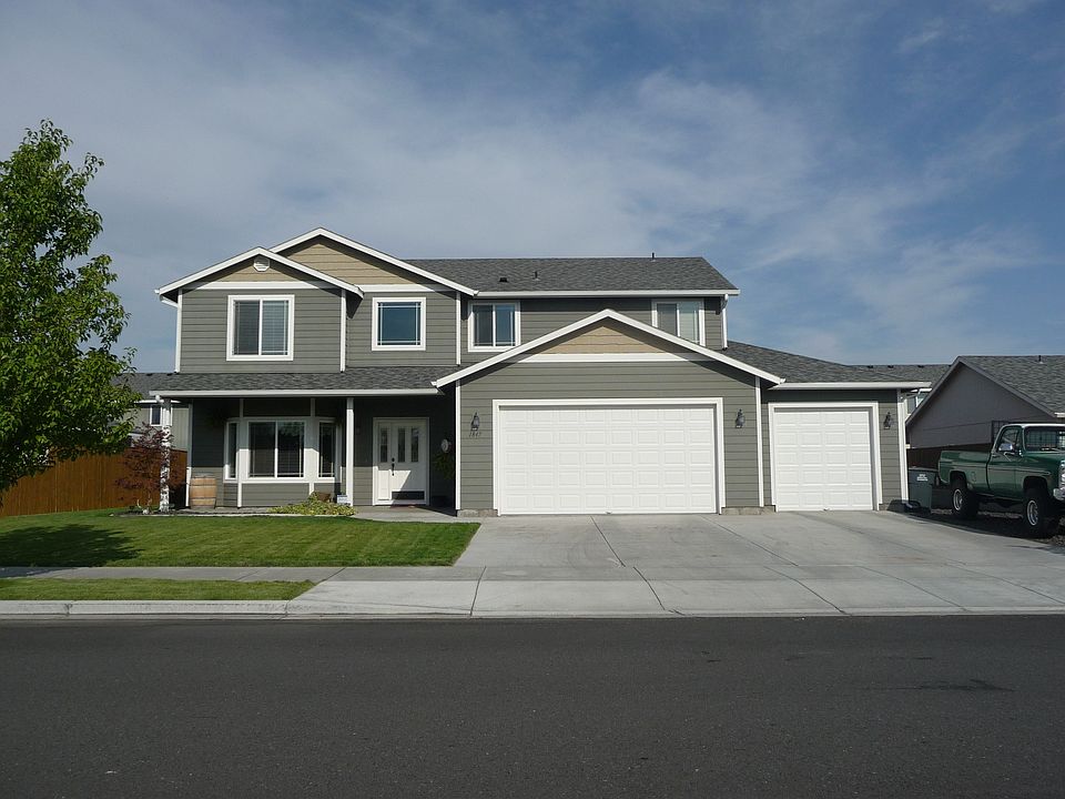 1847 Leanne Ave