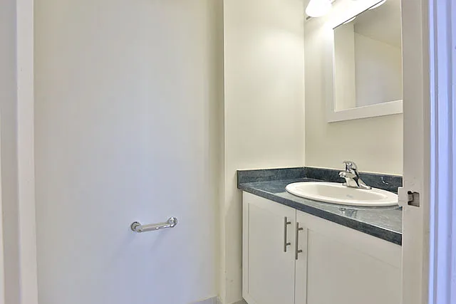 135 Fenelon Dr — Photo 23