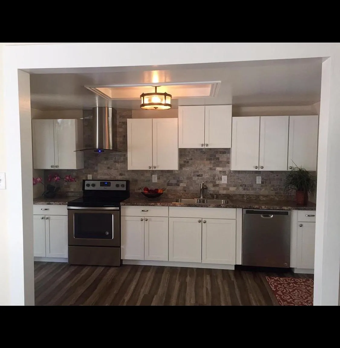 2831 Fairway Ave — Photo 4