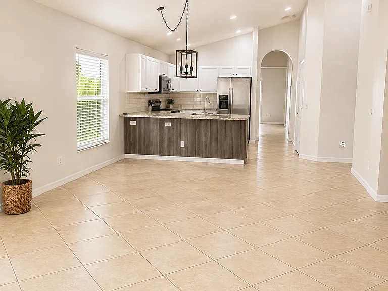 14408 Estrella Dr — Photo 11