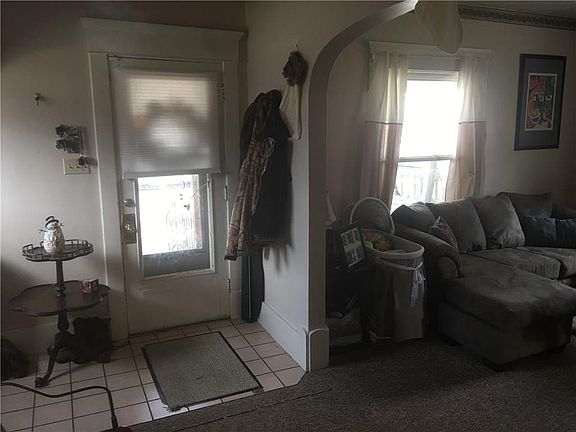 4th image of 1059 E 27th St