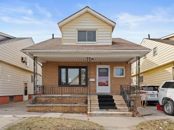 1031 Louis Ave, Windsor, ON N9A 1Y1