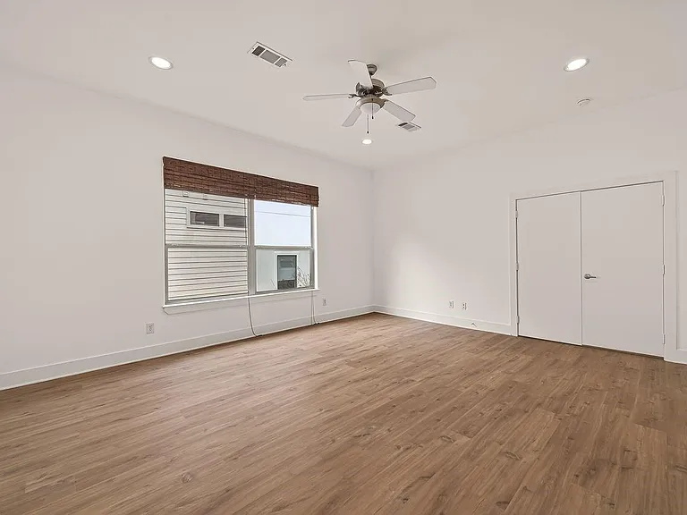 724 Ruthven St — Photo 32
