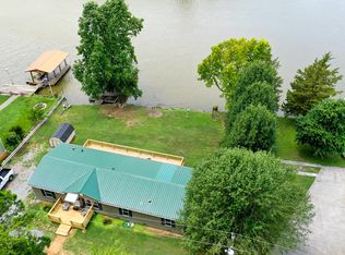 1418 E Pearly Smith Rd, Louisville, TN 37777