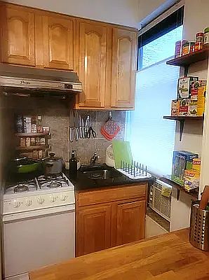 4th image of 85 Kenmare St APT 9