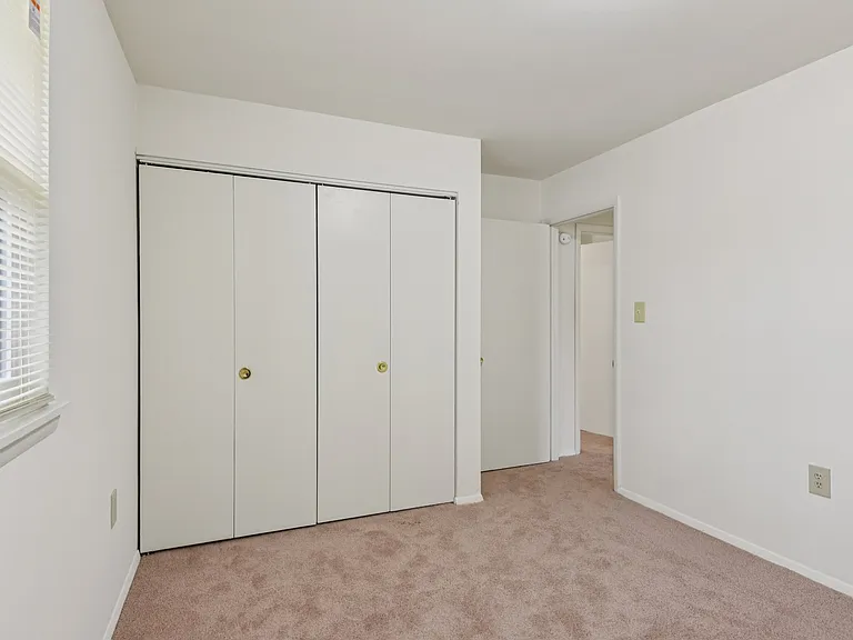 Howard Hills Rental Townhomes and Duplexes — Photo 126