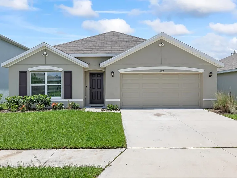 10663 Chippewa Dr — Photo 1