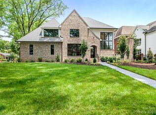 2001 Queens Rd W, Charlotte, NC 28207