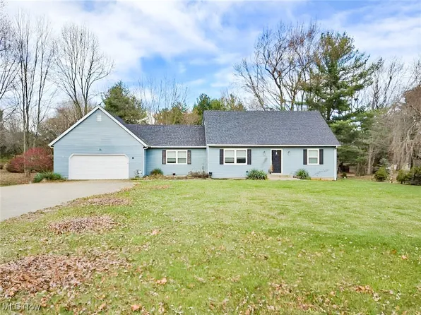 7690 E Ohio State Ln NW, Lancaster, OH 43130