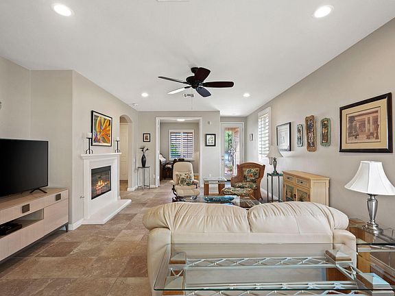 5th image of 80113 Avenida Linda Vis