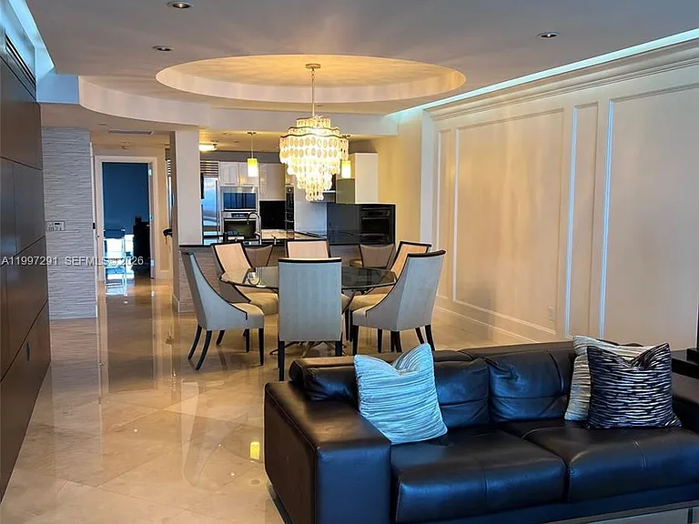 17121 Collins Ave #3304 — Photo 4