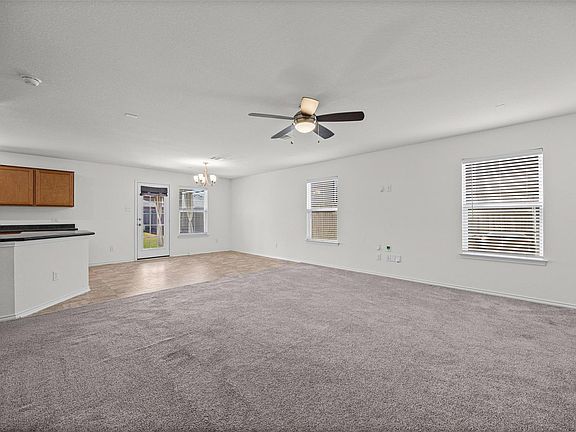 3rd image of 13712 Vigilance St