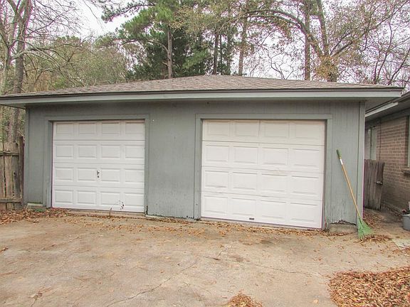 2nd image of 600 Normal Park Dr #B
