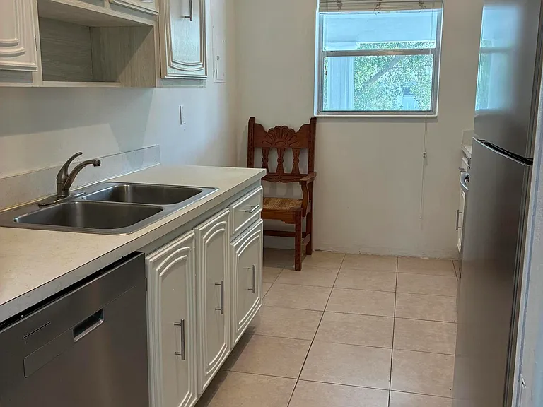 2600 SW 22nd Ave #908 — Photo 11