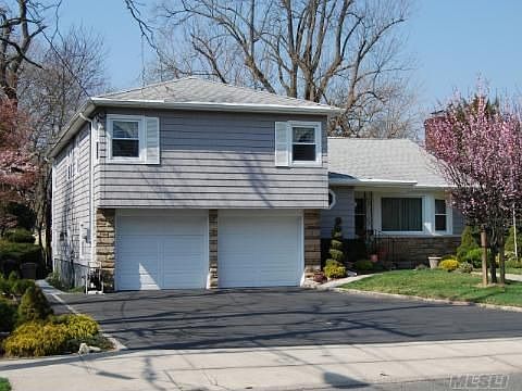 1st image of 215 Hempstead Ave