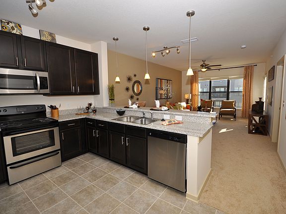 Kitchen Breakfast Bar