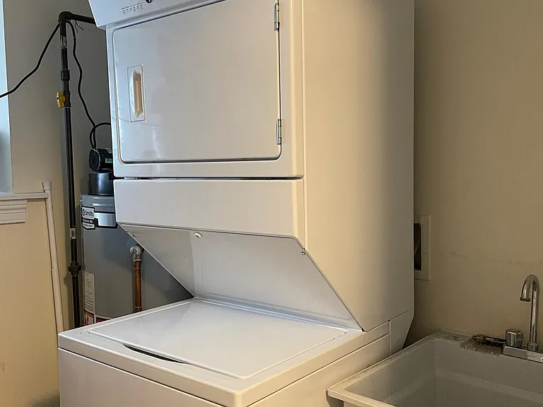 1713 W Julian St #1R — Photo 13