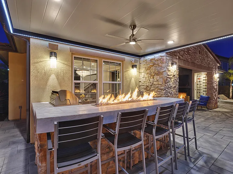 Covered Outdoor Bar & BBQ
