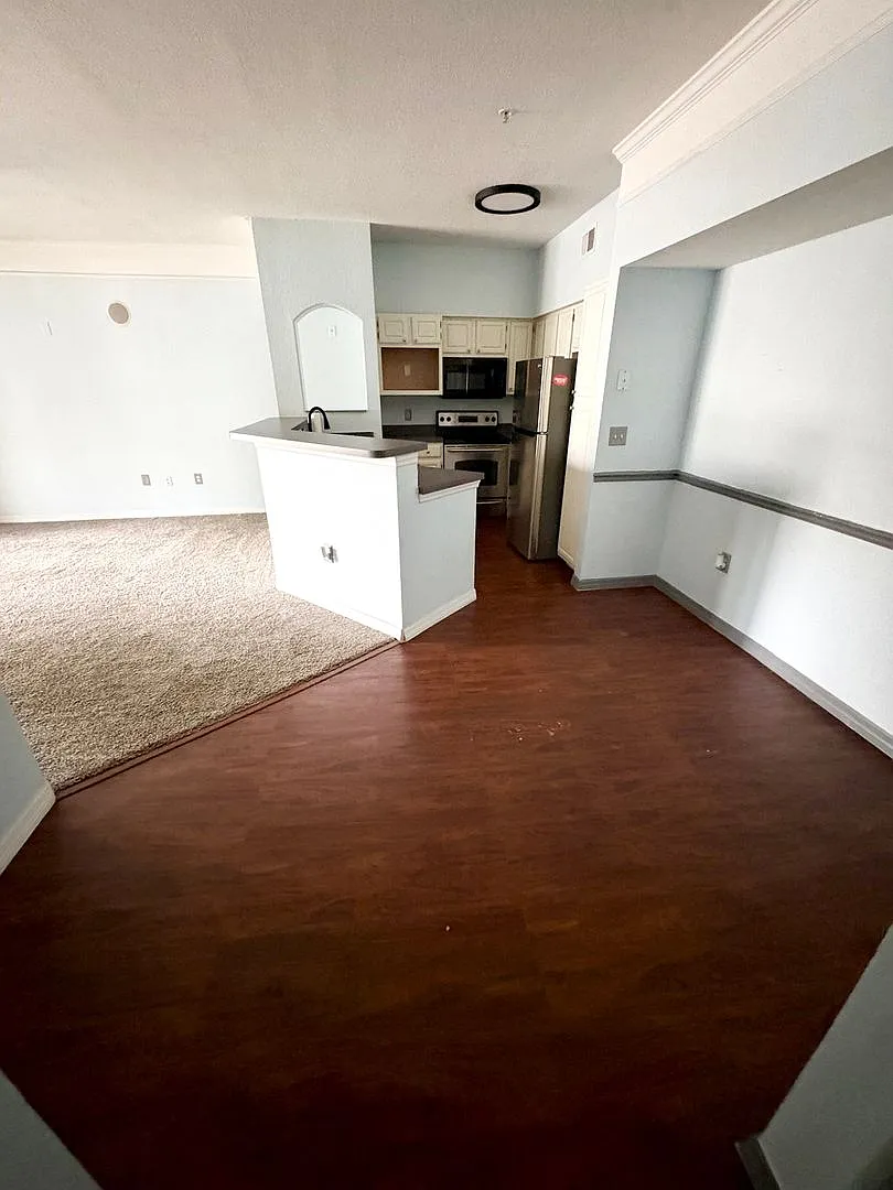 3280 Soho St — Photo 4