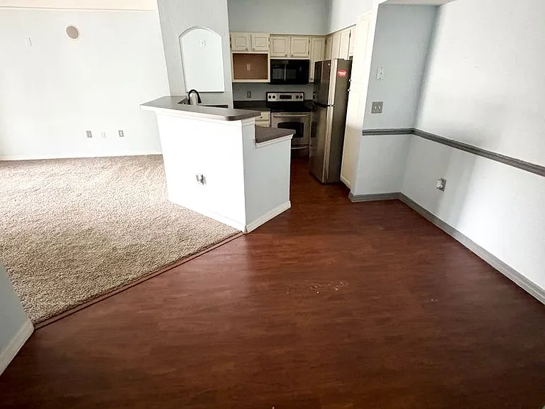 3280 Soho St #104 — Photo 4