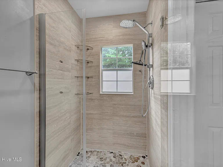 3234 Belmont Cir — Photo 18