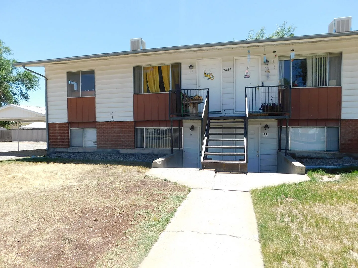 2857 Elm Circle — Photo 1