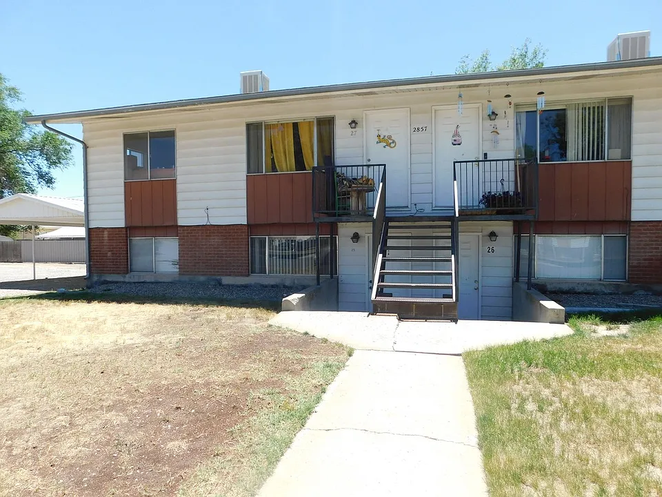 2857 Elm Cir