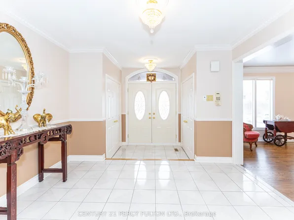 23 Leah Cres, Ajax, ON L1T 3J2