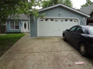 18879 W Oak Ave, Mundelein, IL