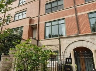 1456 S Prairie Ave, Chicago, IL 60605