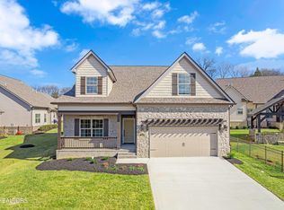 2926 Snow Pond Rd, Knoxville, TN 37931