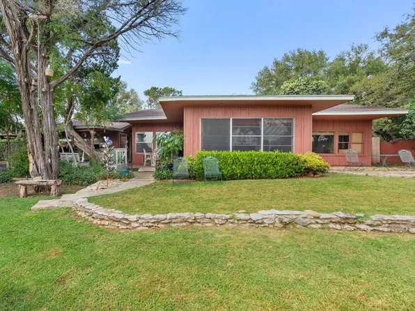 126 Navajo Trl, Whitney, TX 76692