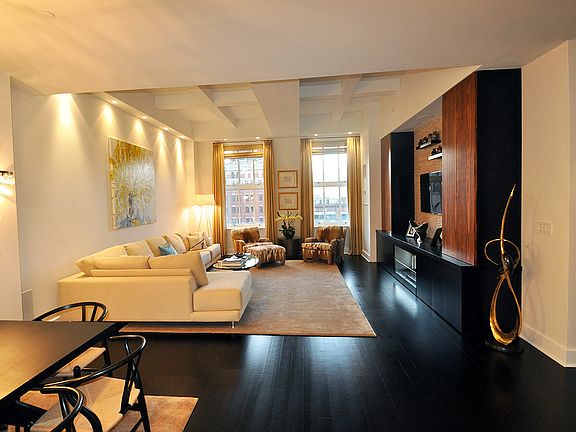 3rd image of 415 Greenwich St APT 8D