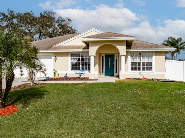 133 NE Dominican Terrace, Port St Lucie, FL 34983