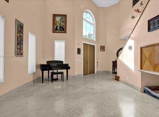 3943 194th Trl #3944, North Miami Beach, FL 33160