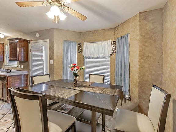 5th image of 222 Evelyn Ave