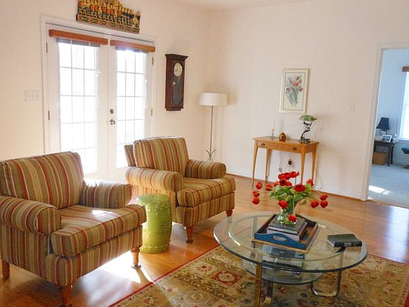 2nd image of 301 Baywalk Dr