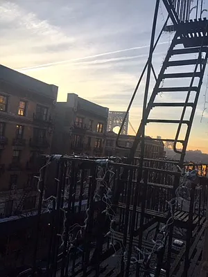 Rented by Roberto Guilbet, LREB | media 31