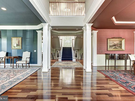 5th image of 10403 Polo Club Ct
