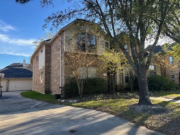 3rd image of 14027 Summer Ash Ln