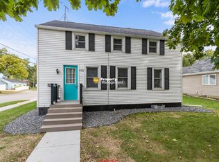 402 E Harding Dr, Appleton, WI 54915