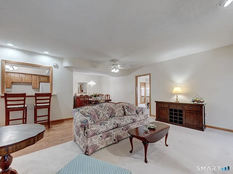 33 Langdon Ct #D104 — Photo 3