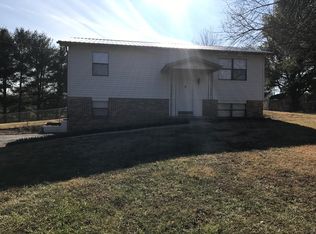 2609 Fields Ln, New Market, TN 37820