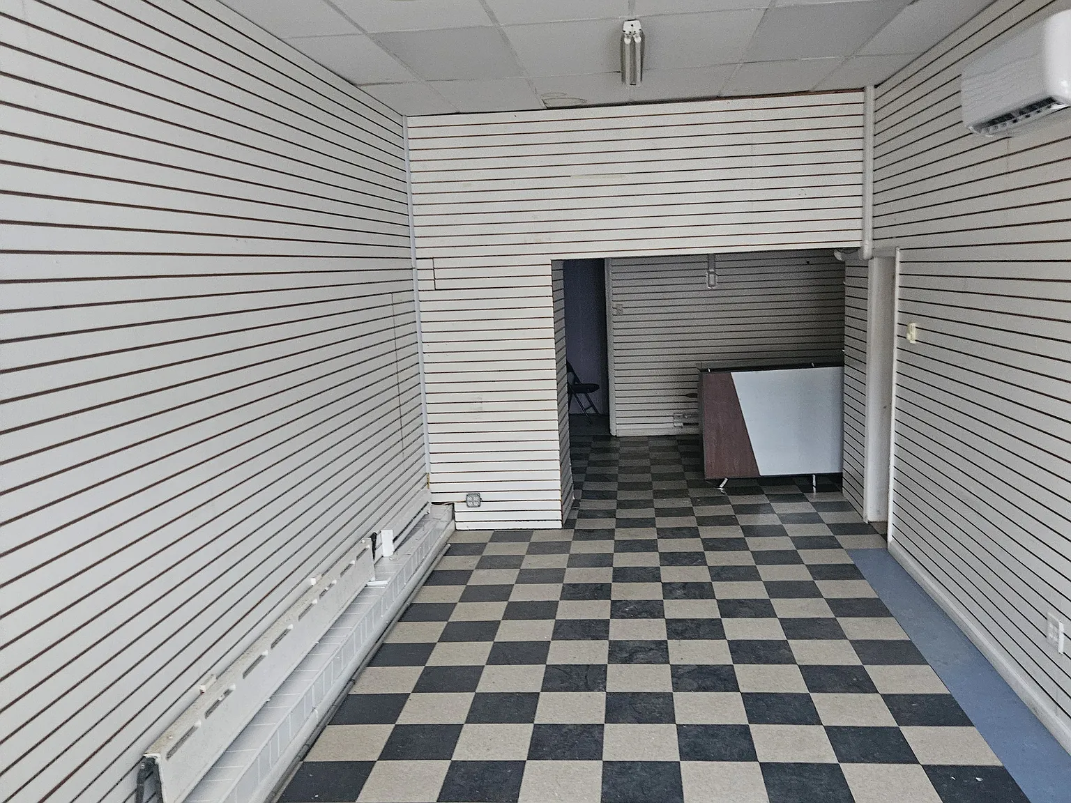 Studio, 1600 sqft, $1,450 — Photo 3