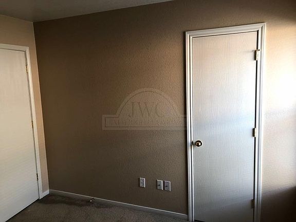 5th image of 1617 Yuma Trl APT A