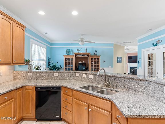 4th image of 3805 Verdura Dr