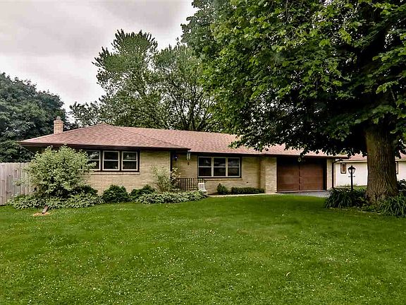 2nd image of 3324 City View Dr