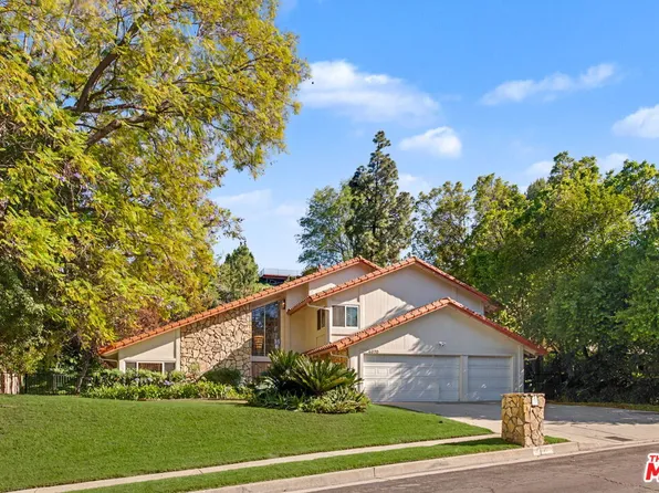 4070 Falling Leaf Dr, Encino, CA 91316