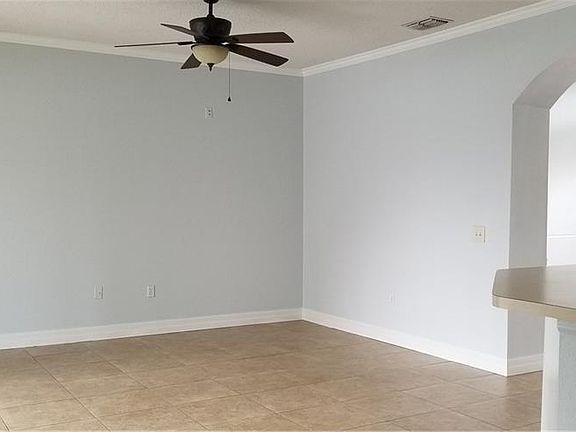 5th image of 24 Andora Ct