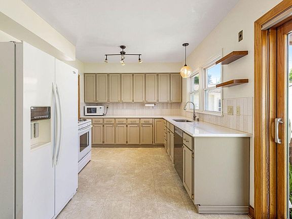 2nd image of 5511 N 12th STREET